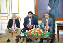 Impartial journalism vital to move society in right direction: Fawad