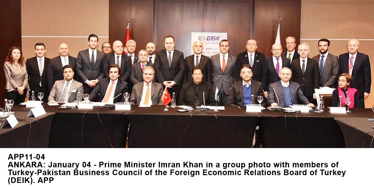 Imran pushes country towards economic collapse: Rana Sanaullah