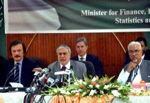 PM appreciates Pak cricket team for semi final win