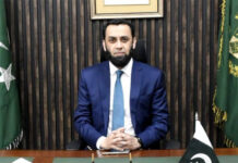 وزیراعلیٰ خیبر پختونخوا دا گولی چلاوݨ تے لاشاں ڈھاوݨ دا بیان انہاں دی ناکامی دا اعتراف اے جو او خیبر پختونخوا حکومت چلاوݨ دے قابل کائنی، اسلام آباد اتے پنجاب تے لشکر کشی دی تڑی 9 مئی دوہراوݨ دا اعلان اے، عطاءاللہ تارڑ