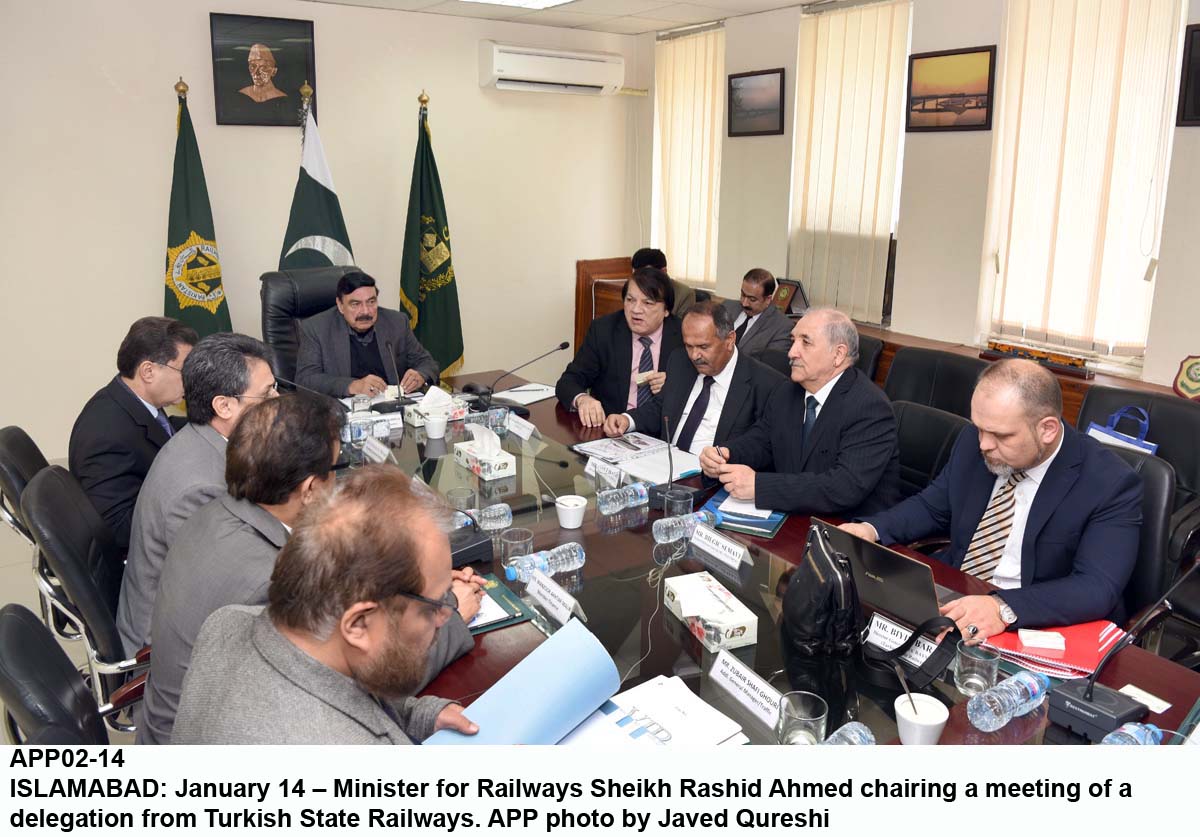 ترک ریلوے پاکستان ریلوے دے ساریں منصوبیں اچ اساڈے رلے کم کرے ،وزیر ریلوے شیخ رشید احمددی ترک سٹیٹ ریلوے کمپنیاں دے وفد نال ملاقات اچ گال مہاڑ