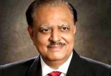 صدر مملکت ممنون حسین ترک لینڈ فورس دے سربراہ جنرل صالح ذکی چولاک کوں  نشان امتیاز (ملٹری) عطا کیتا   ایوان صدر اچ پروقار تقریب اچ آرمی چیف ، سیکرٹری دفاع، ترک سفیر تے بئے اعلیٰ حکام شرکت کیتی