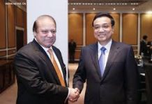 وزیراعظم محمد نواز شریف دی بیجنگ دے عظیم عوامی ہال اچ چین دے وزیراعظم لی کی کیان نال ملاقات اچ گالھ مہاڑ