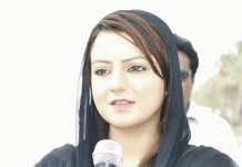 اداریں تے دباﺅ پاونڑ نال کم کائناں بنڑسی ،عمران خان کوں ثبوت پیش کرنڑیں ہوسن ،مائزہ حمید