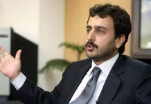 مقبوضہ کشمیر اچ انسانی حقوق دی خلاف ورزیاں کوں بے نقاب کرنڑ سانگے دنیاڈے ویندے پیوں ،عالمی برادری کشمیریاںکوں حق خود ارادیت ڈیواونڑ سانگے اپنڑاں کردار ادا کرے ،قومی اسمبلی دی خارجہ امور کمیٹی دے چیئر مین سردار اویس لغاری دی اے پی پی نال گالھ مہاڑ